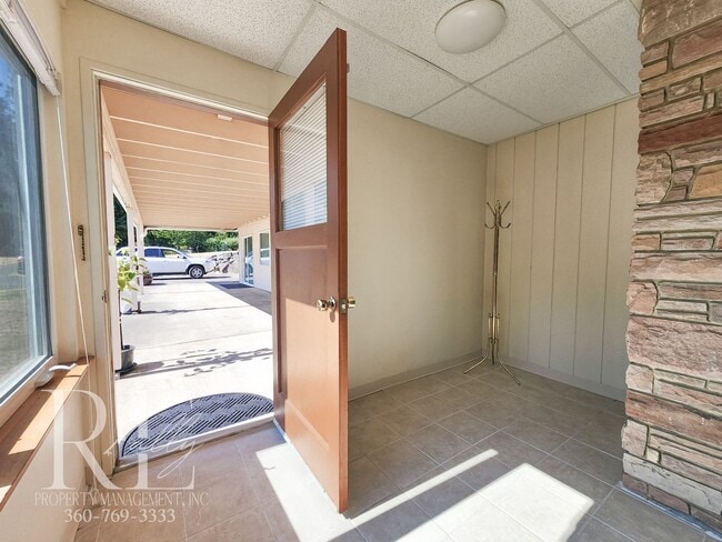 Photo - Quiet Living with Panoramic Dyes Inlet Sun...