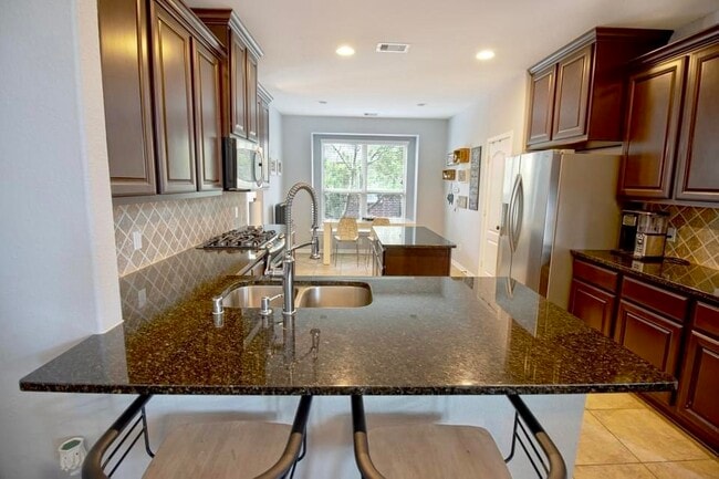 Photo - 99 Sagamore Ridge Pl