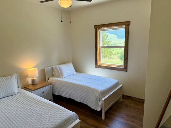 Photo - 27945 Island Butte Ln