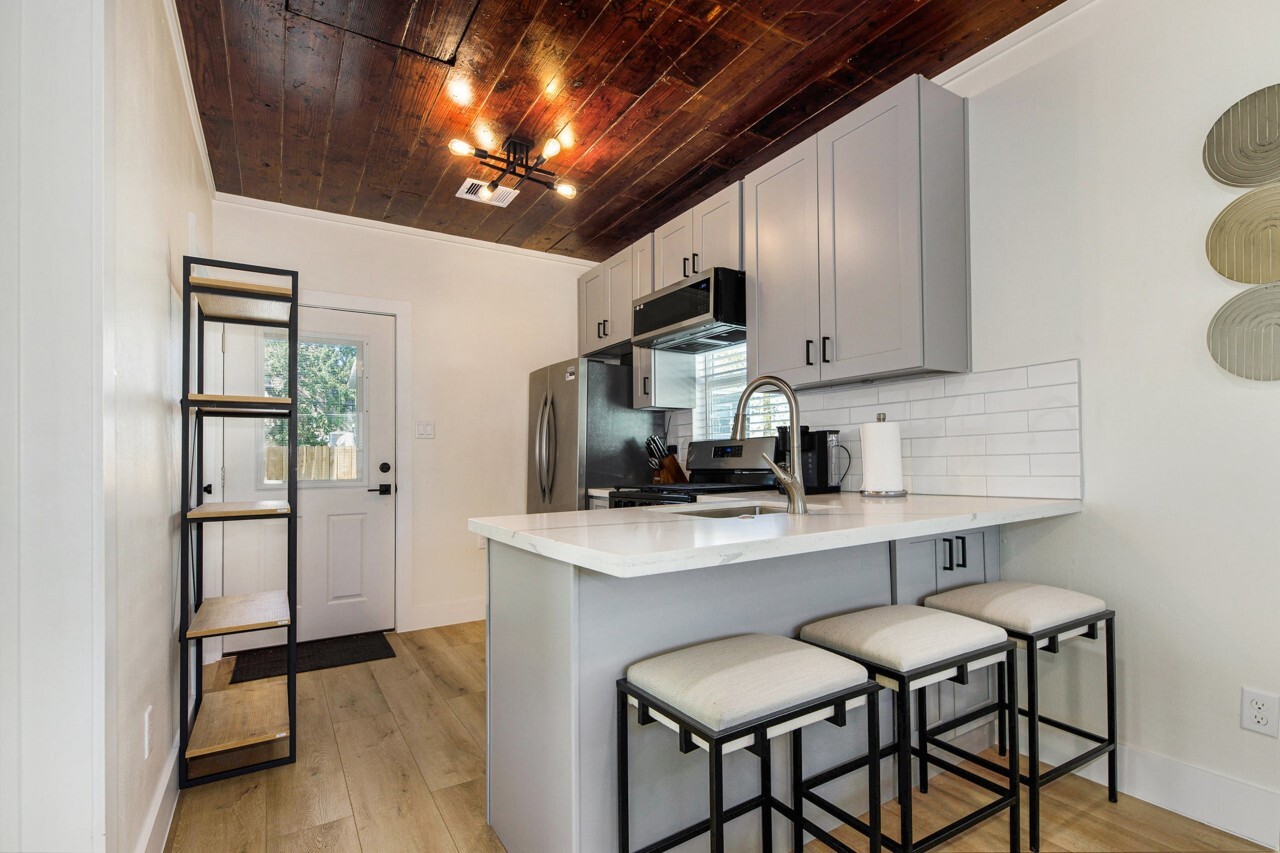 Photo - 1224 53rd St