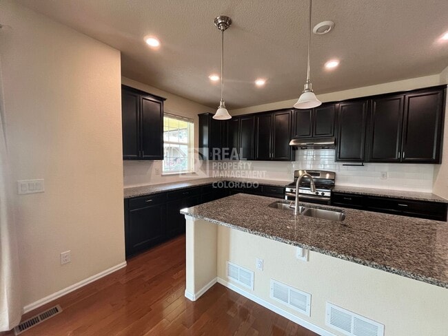 787 Sundance Ln