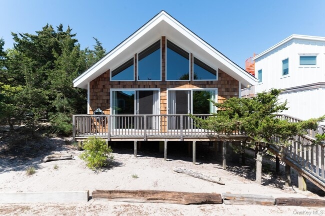 66 Bungalow Ln