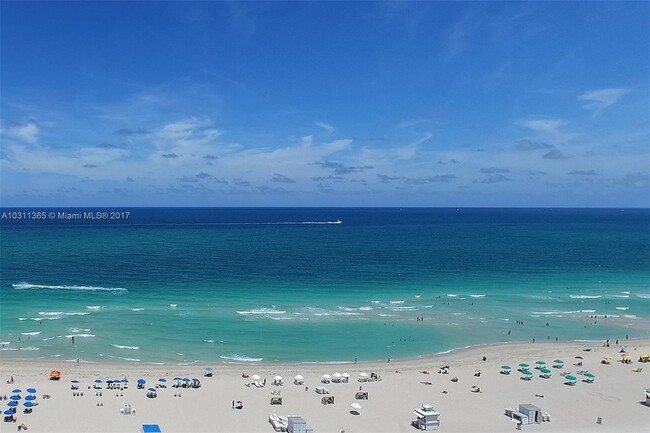 Building Photo - 3801 Collins Ave Unit 144 Rental