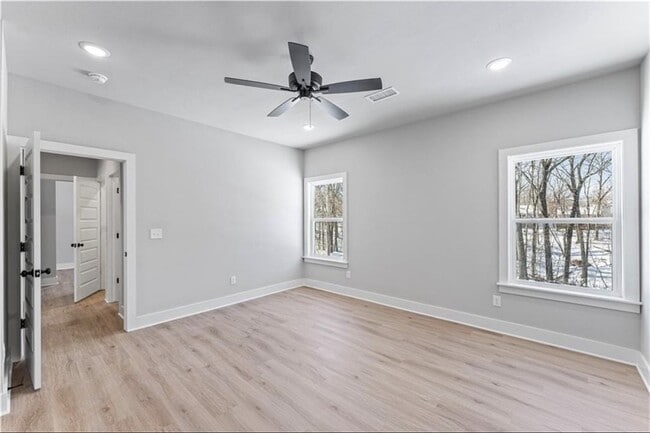 Photo - 6 Moniave Ln