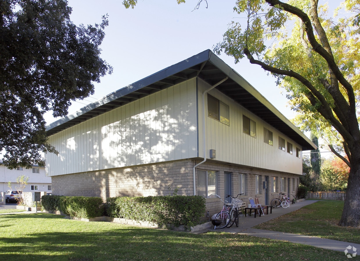 Photo - Chestnut Place Apartments
