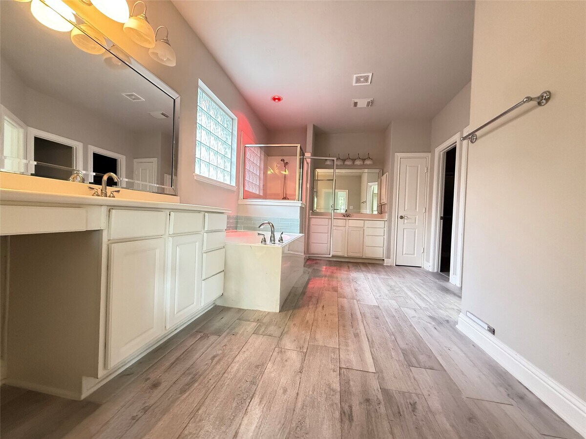 Photo - 13522 Schumann Trail