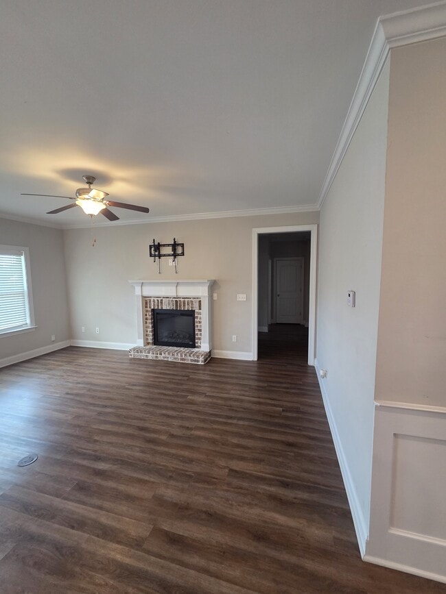 Photo - 2105 Thornbury Cove