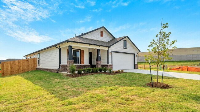Photo - 3 Bed | 2 Bath in Owasso!
