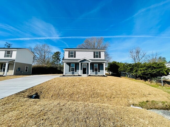 Photo - Adorable 2bd/2.5ba cottage in downtown Aynor - Ready for move in!!