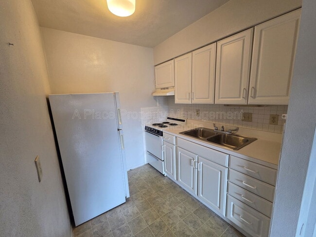 Photo - 2727 Hampton Ave Unit 207