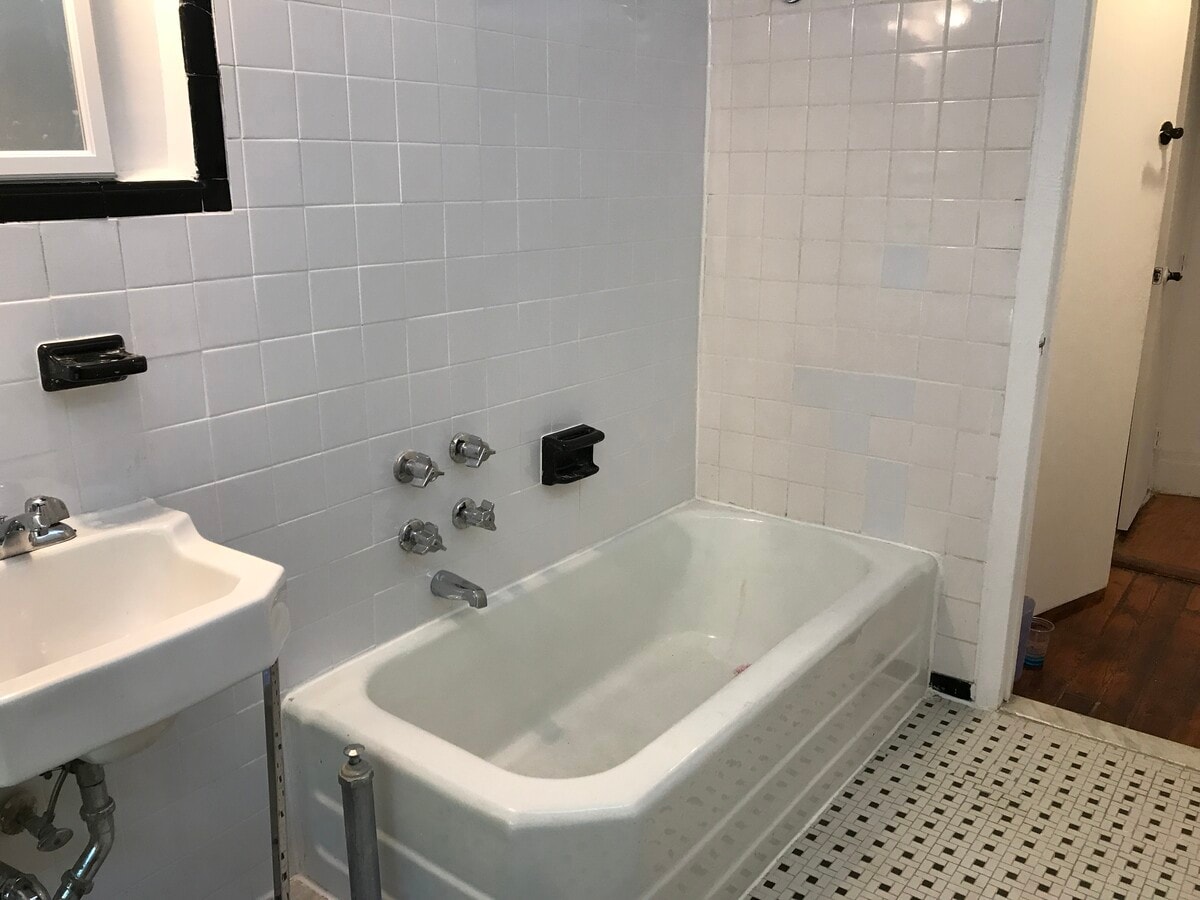 Photo - 280 Clifton Pl Unit 3