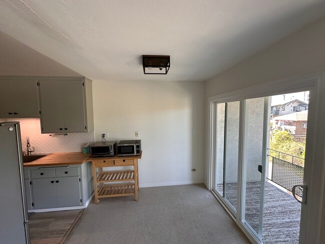 Photo - 3877 Howe St Unit 302