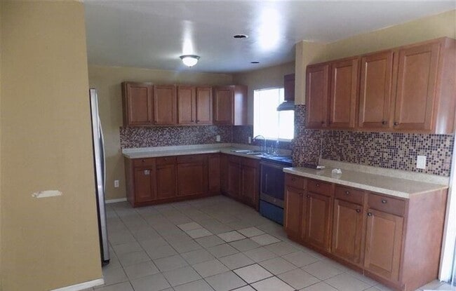 Photo - 26520 Thomas Dr