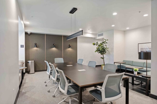 IMT Gallery 421