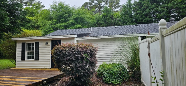 Photo - 1335 Victory St