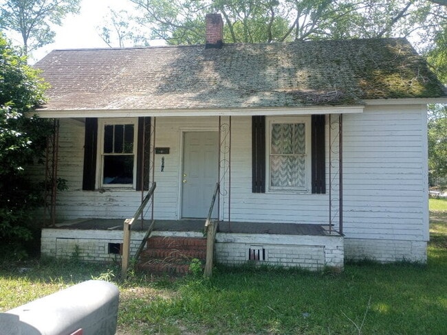 Building Photo - "Charming 2-Bed Home with Hardwood Floors in Laurens, SC!"
