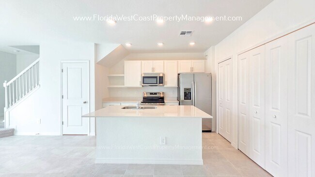 Photo - BRAND NEW TOWNHOME! AURORA at LAKEWOOD RANCH! MOVE IN READY OUTSTANDING LOCATION!