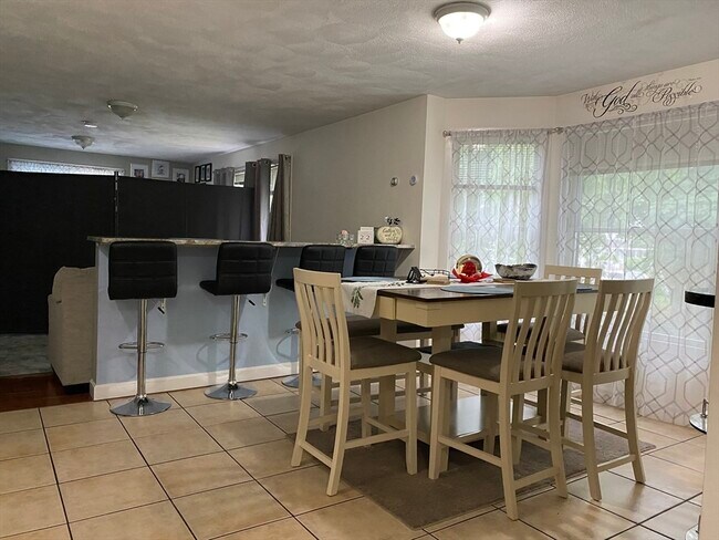 Photo - 133 Walnut St Unit 1