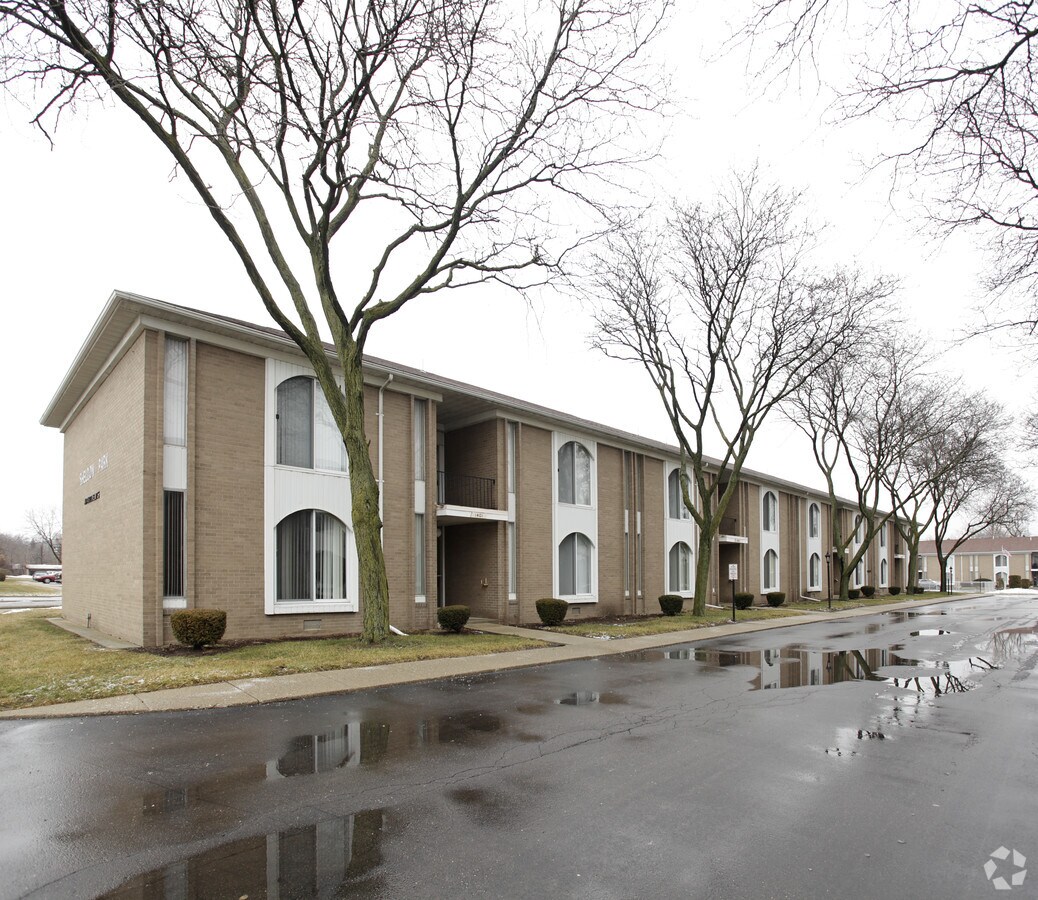 Sheldon Park - Sheldon Park Apartments
