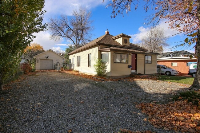 Photo - 2 Bed 1 Bath + Garage and Yard