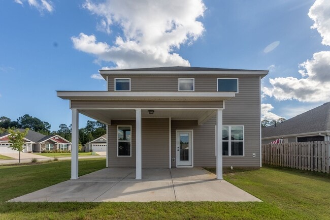 Photo - Summerton Beauty! Ready for your family to make memories in! ** HOLIDAY SPECIAL! **