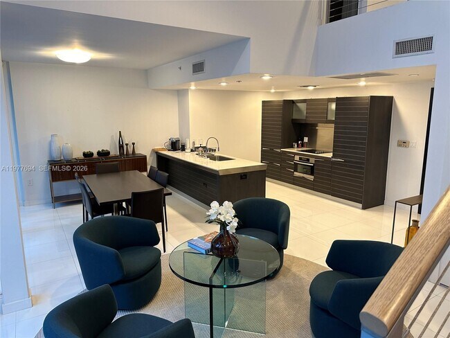 Photo - 200 S Biscayne Blvd Unidad 703