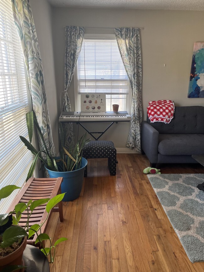 Photo - 3303 28th St