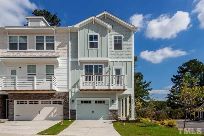 Room in Townhome on Chattering Lory Ln