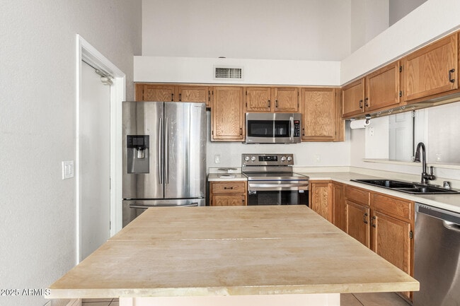 Photo - 1518 E Rockwood Dr