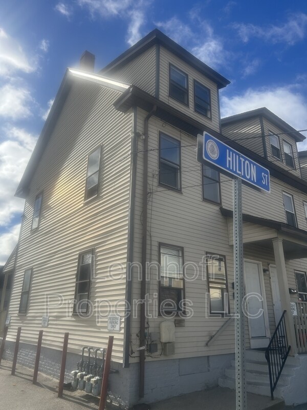 Photo - 31 Hilton St Unit 2