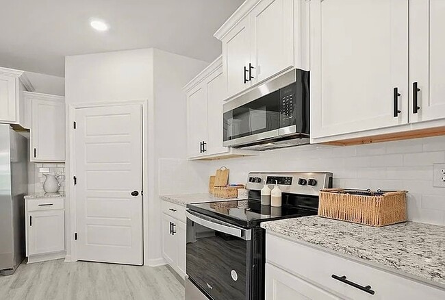 Photo - 30288 Lancaster Ct