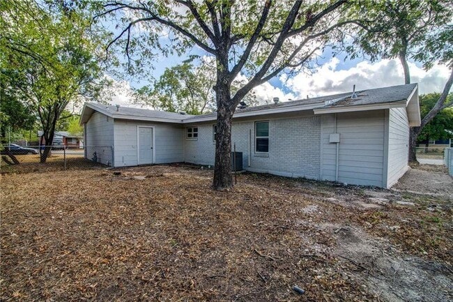 Photo - 1401 Beckett St House