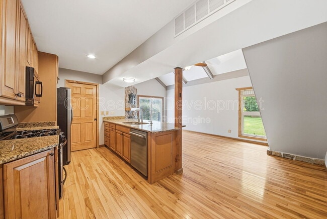 Photo - 938 Canterbury Dr