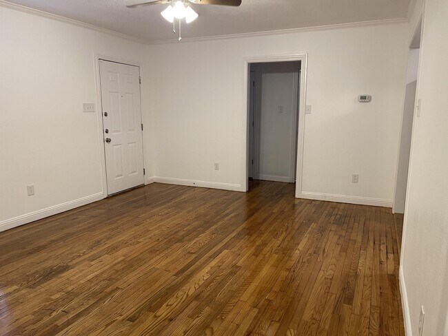 Photo - 2421 25th St