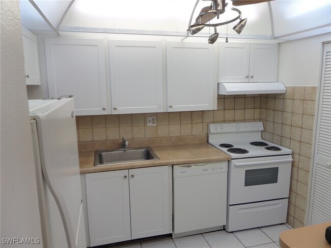 Photo - 7820 S Colony Cir Unit 105