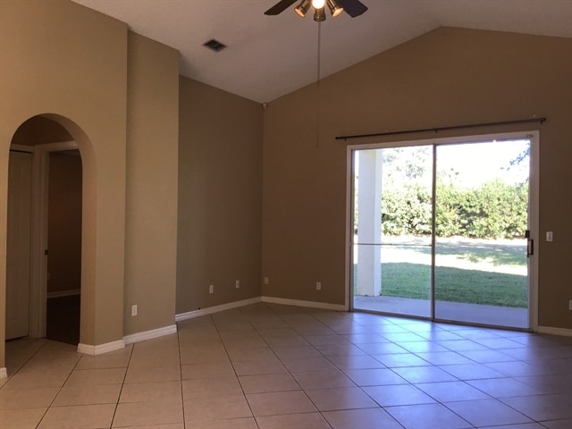 Photo - 2238 Holly Ridge Dr