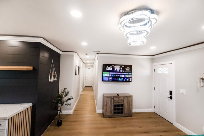 6168 Cumberland St Unidad SI ID1471805P