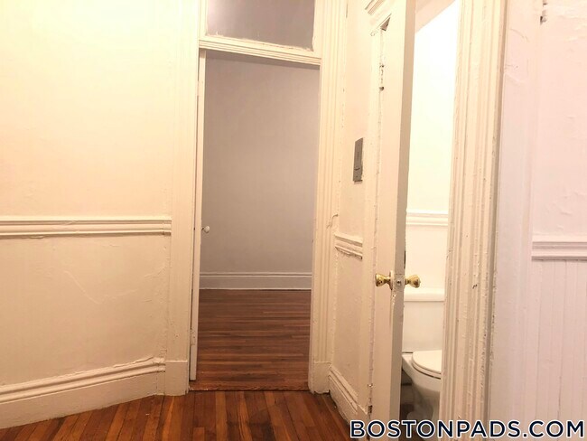 Photo - 5 Walbridge St Unit 4