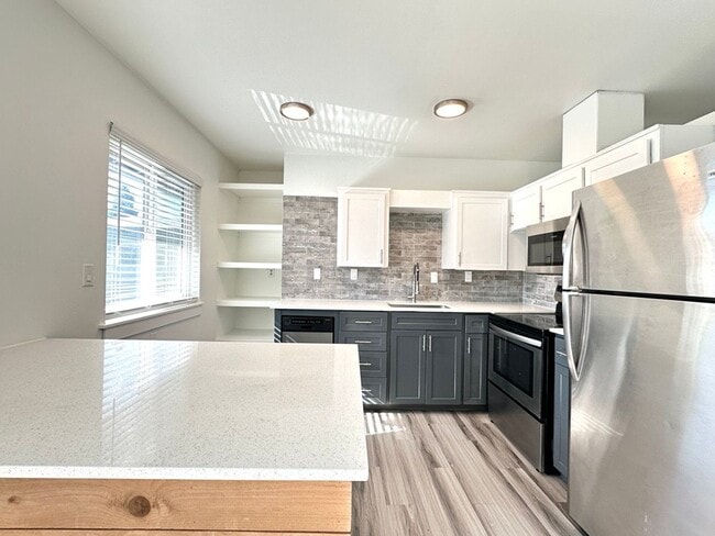 Photo - J3 Apartments