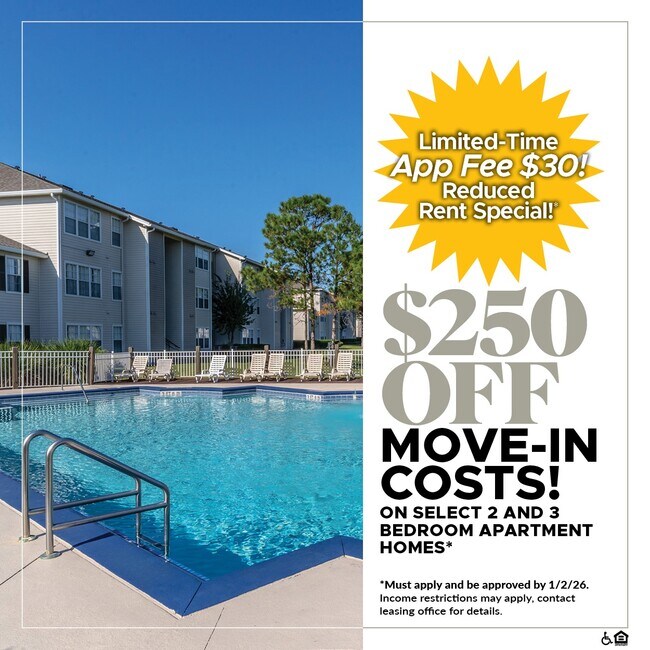 Building Photo - Lee Vista