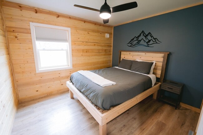 Photo - 48561 Rustic Ave