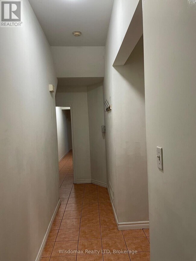 Photo - 139 Lippincott St
