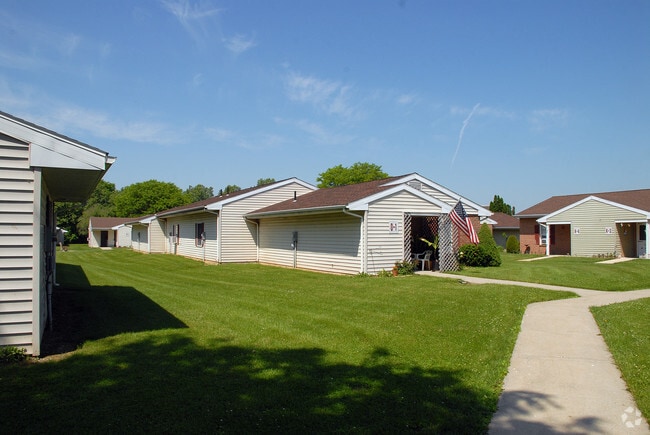 Photo - Saucony Cross Apartments