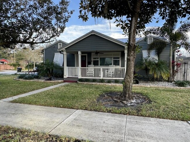 Photo - 1345 W Smith St