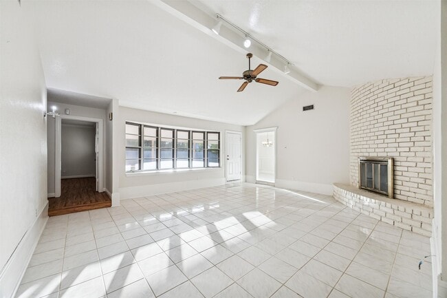 Photo - 5959 Beaudry Dr