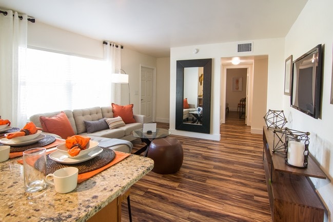 Photo - Innovo Living On Waters