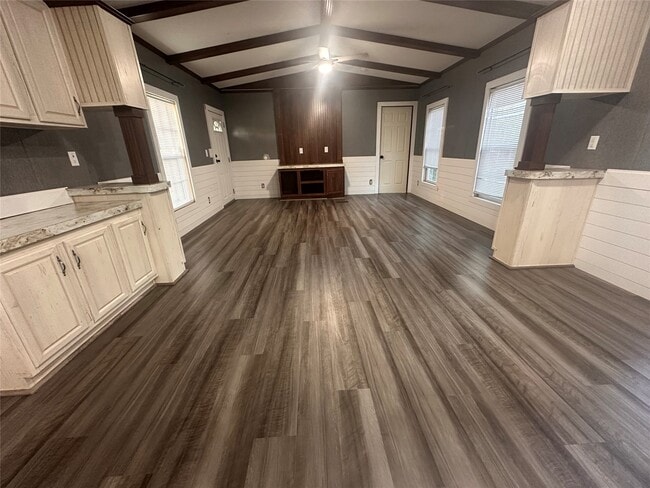 Photo - 14525 Oak Hill Ln