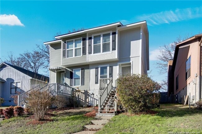 Photo - 5940 Laguna Dr