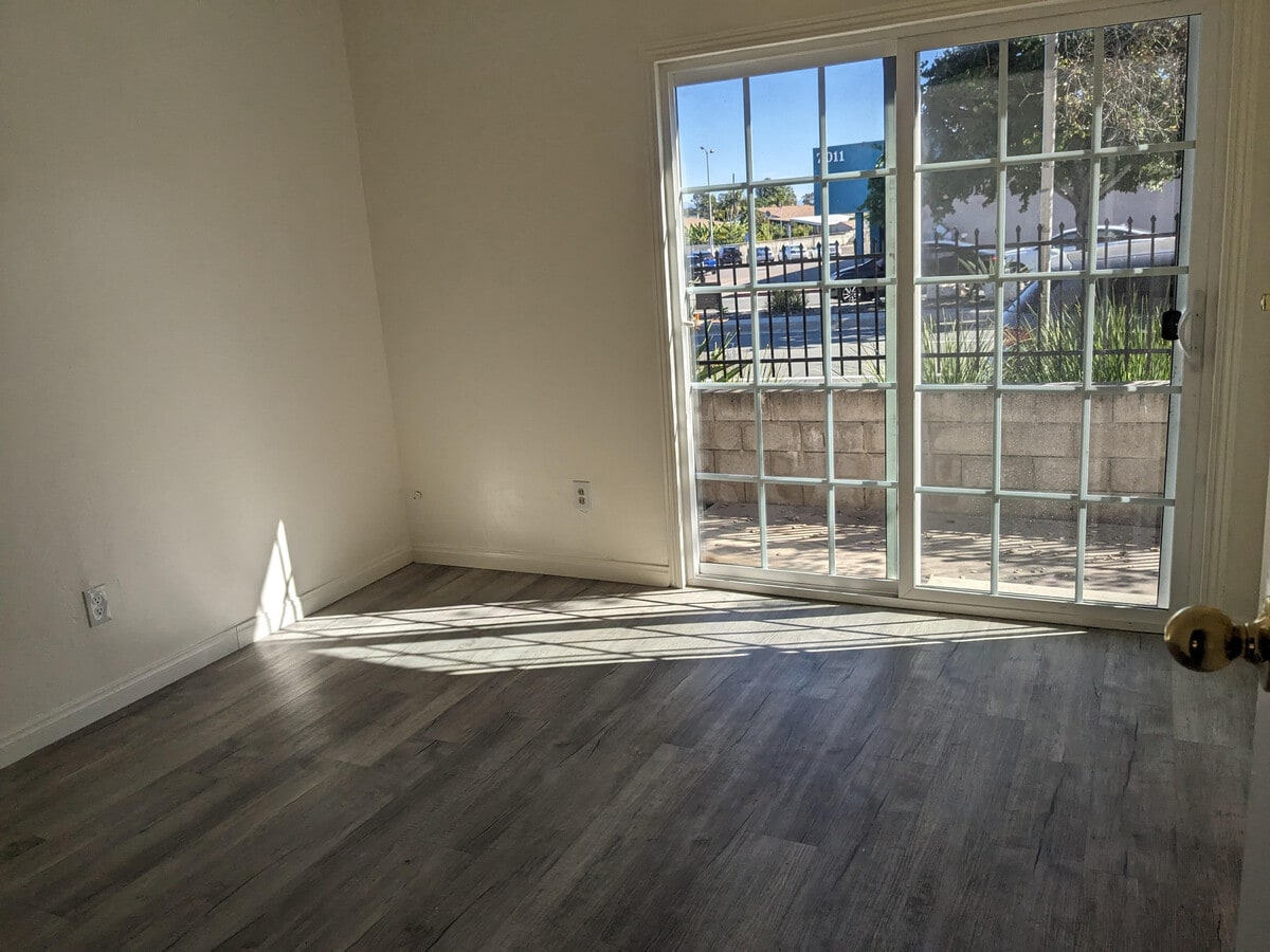 Photo - 7002 Linda Vista Rd Unidad 2