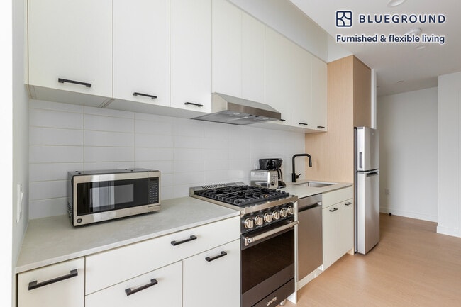 Photo - 11 Wharf Way Unit SI FL9-ID2229